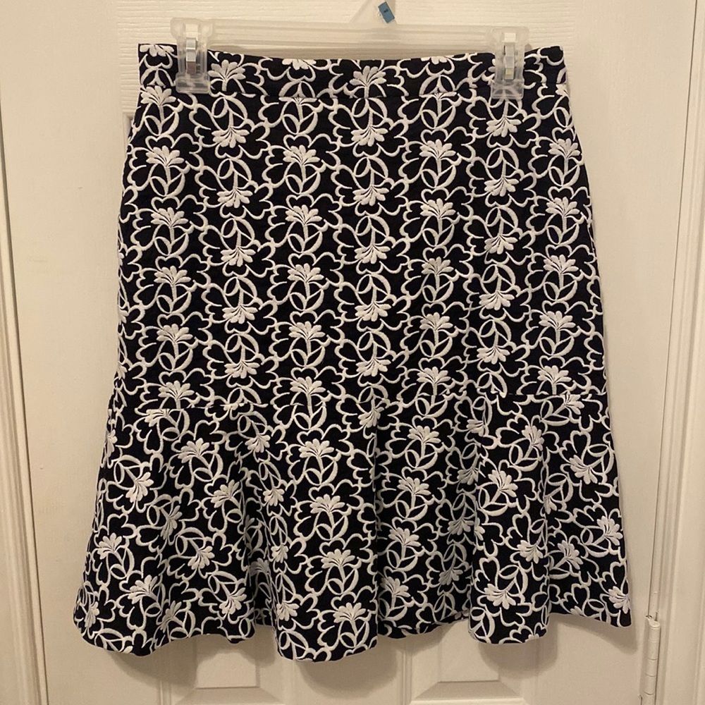 Ann Taylor Black and White Floral Professional Skirt
